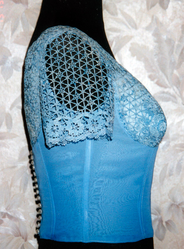 vêtements en dentelle