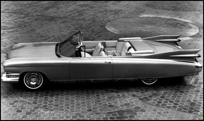 Conception de chaussures à l'image et à la ressemblance d'une voiture