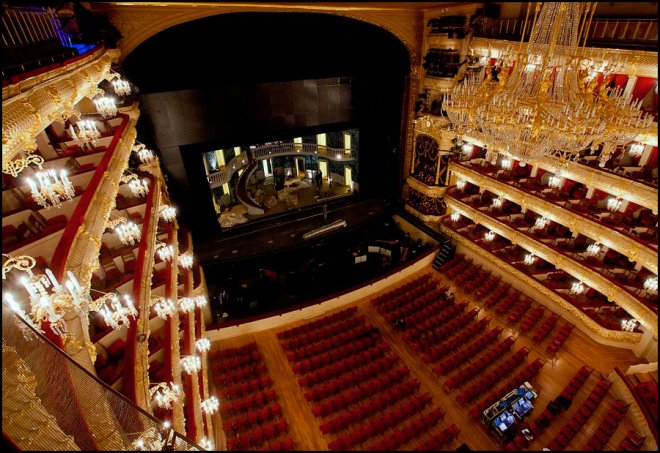 Théâtre Bolchoï et les Esprits du même nom