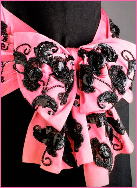 Designer Elsa Schiaparelli, photo de l'arc