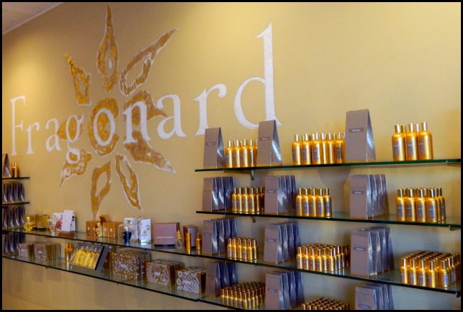 Production et vente de parfumerie de Grasse