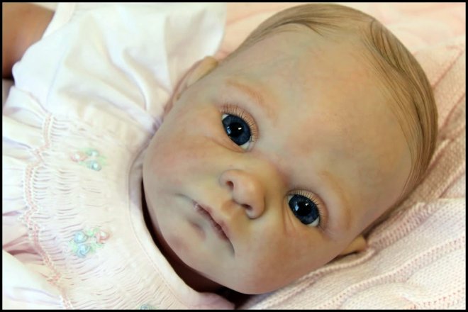 enfants de poupée réalistes