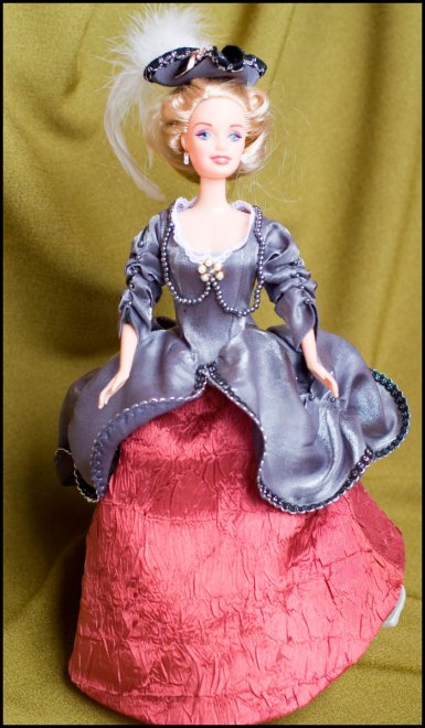 Vêtements de bricolage pour poupées