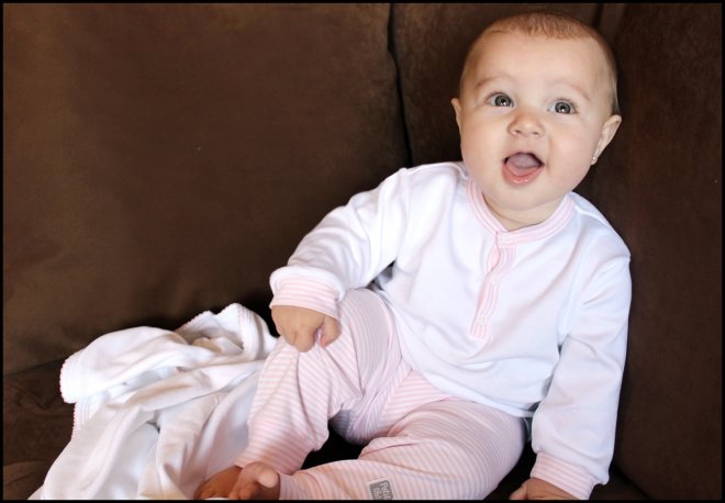 Vêtements à la mode pour bébés