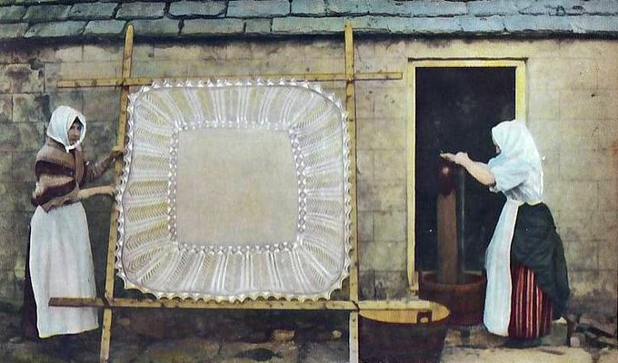 Comment laver les châles et les châles Pavlovo Posad