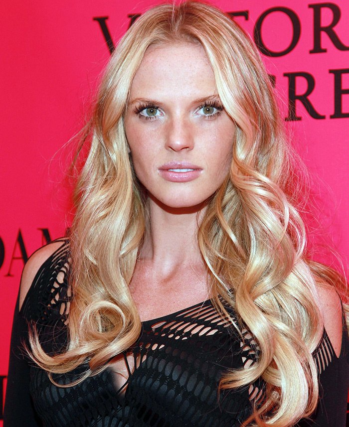 La beauté russe et top model Anna Vyalitsyna