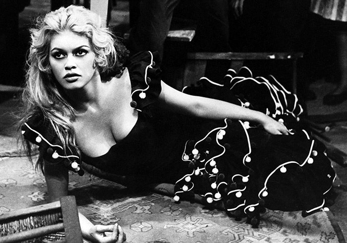 Photo de Brigitte Bardot sur le tournage du film