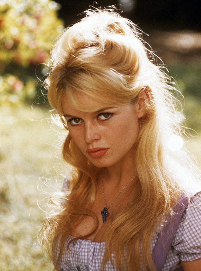 Brigitte Bardot photo dans sa jeunesse