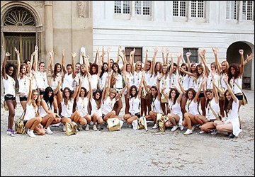 Une belle histoire de fille sur le mannequinat