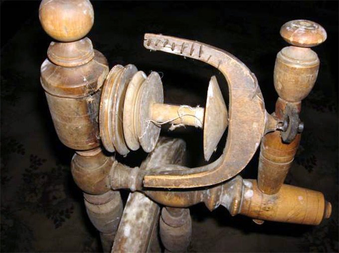 Fragment d'un rouet antique