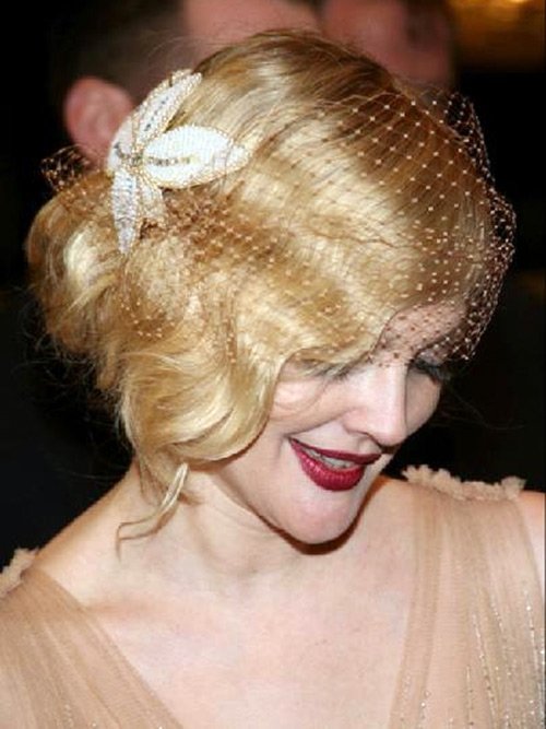 Décoration de cheveux en photo de style rétro