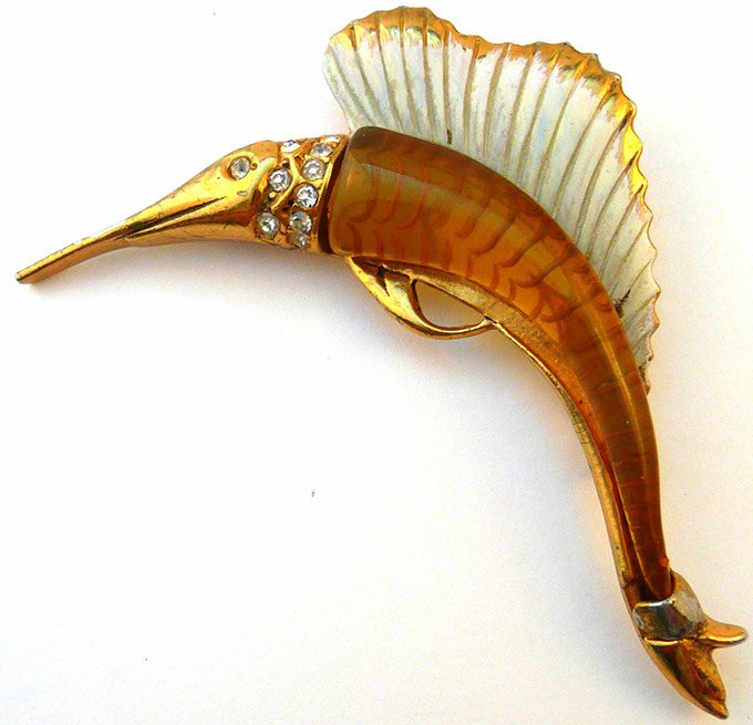 Broche vintage pour une fille moderne