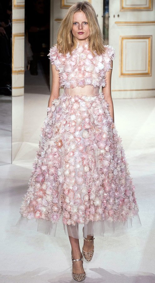 Fleurs printemps-été 2026 Giambattista Valli photo