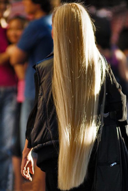 Fille aux cheveux longs, photo