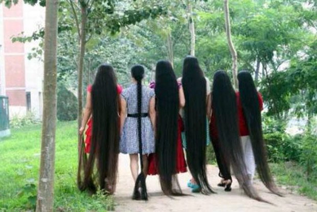 Filles aux cheveux longs