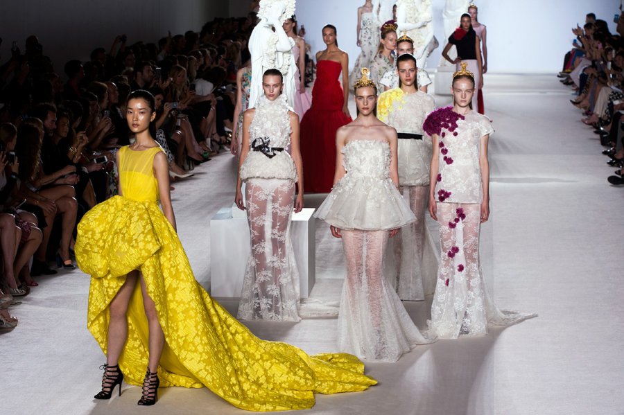 Robes de Gianbattista Valley photo