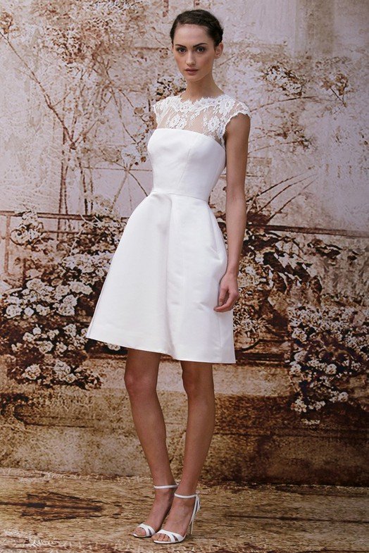 Robe de mariée courte, photo