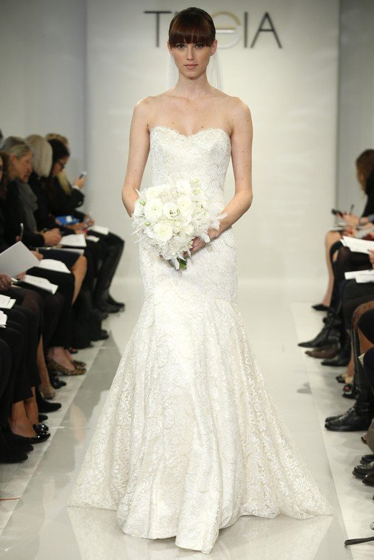 Robe de mariée en dentelle, photo