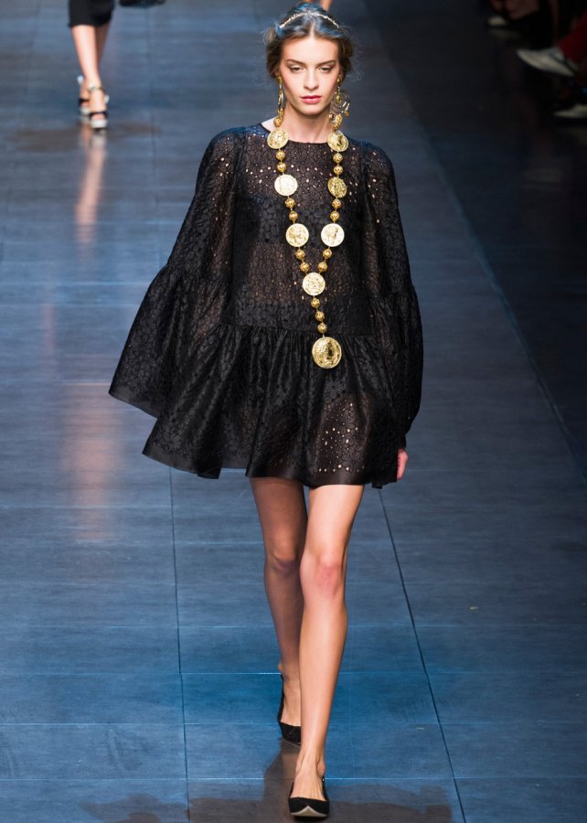 Robe noire Dolce & Gabbana, photo