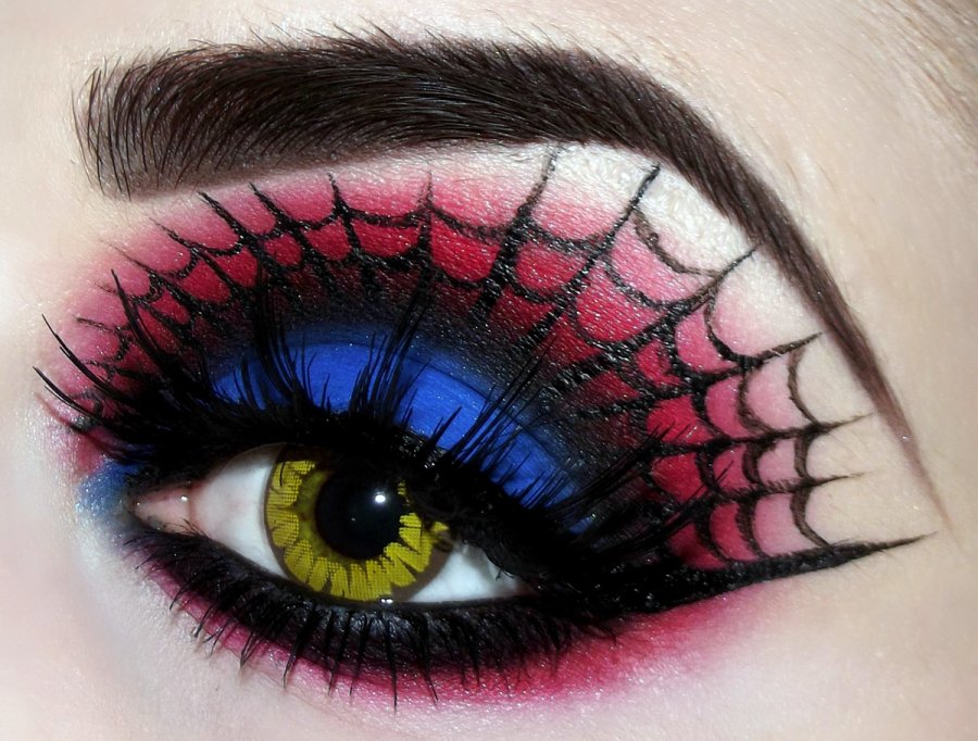 Maquillage des yeux Halloween, photo