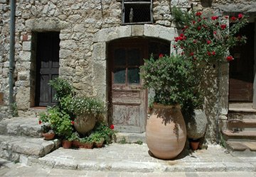 Style provençal dans les intérieurs d'appartements et de cottages