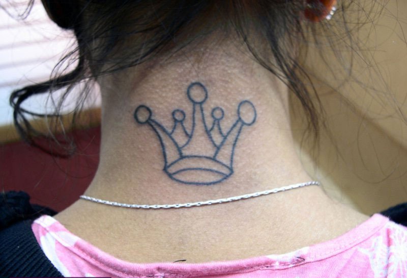 Tatouage couronne, photo