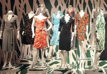 Robe avec zap & # 225; hom