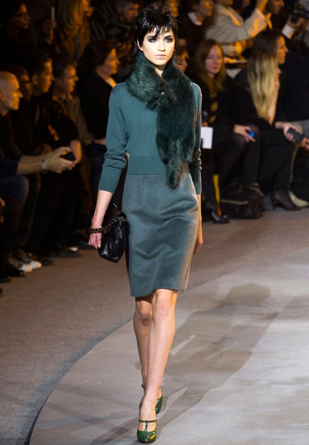 Jupe crayon à la mode, photo