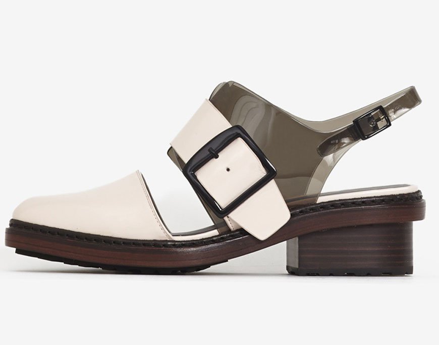 Chaussures pour femmes dans le style des hommes