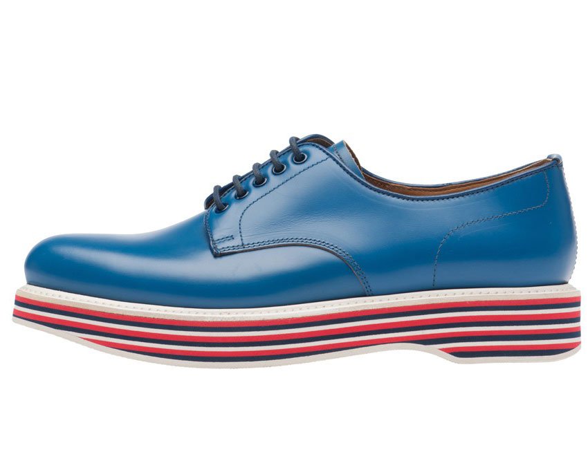 Chaussures pour hommes dans la garde-robe des femmes 2026