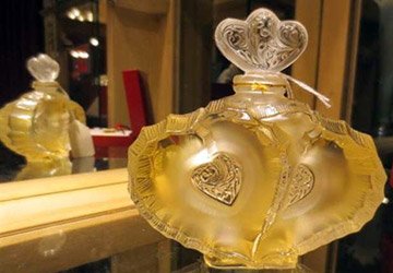 Belles bouteilles de parfum vintage