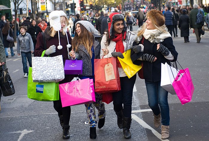 Faire du shopping en voyage - ce qui est plus rentable d'acheter