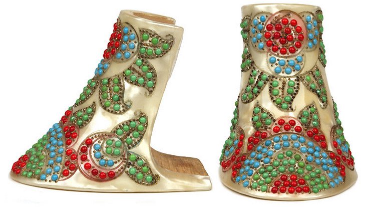 Talons pour femmes avec des perles, photo