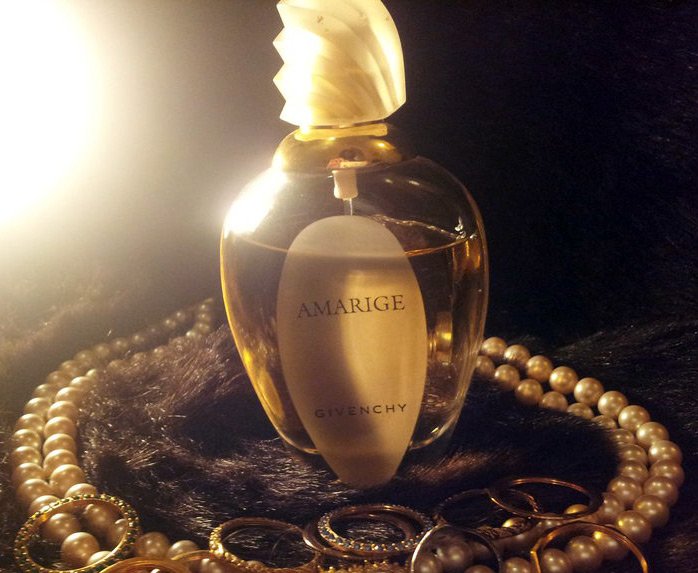 parfum de bonheur - Amarige