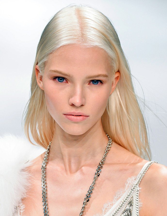 Couleur de cheveux tendance printemps-été 2026