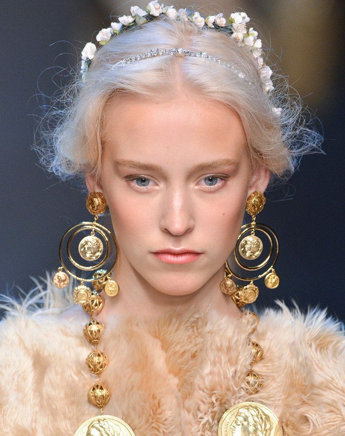 Couleur de cheveux tendance printemps-été 2026