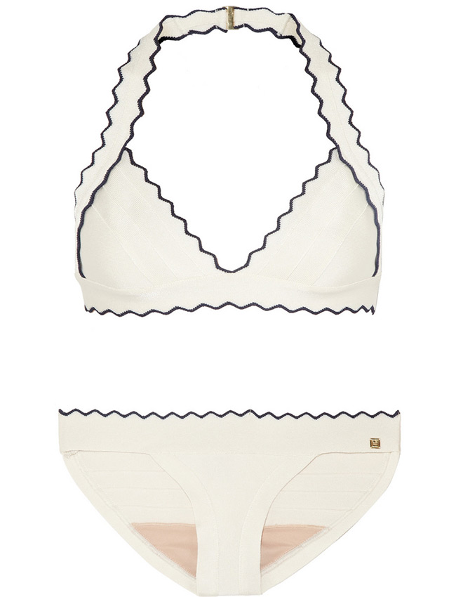 Maillot de bain blanc à la mode