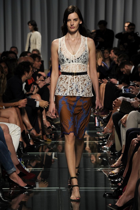 Look de la collection croisière Louis Vuitton