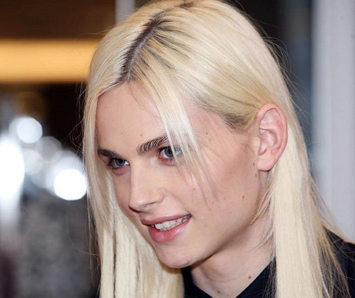 Androgine Andrey Pezhich