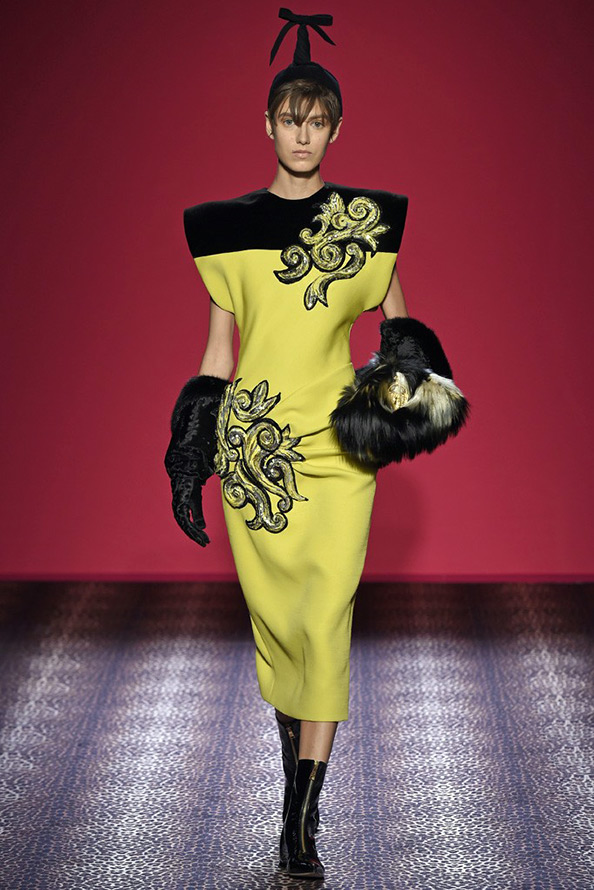 Robe Schiaparelli automne-hiver 2025-2026