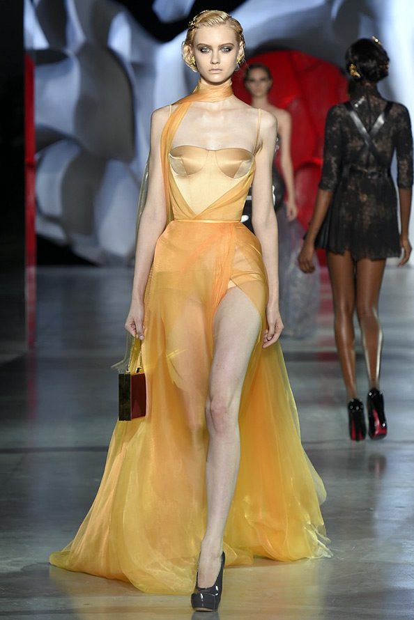 Ulyana Sergeenko automne-hiver 14-15