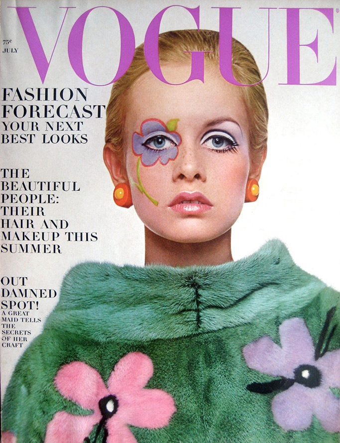 Twiggy en couverture de VOGUE