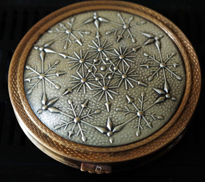 Boîte à poudre soviétique