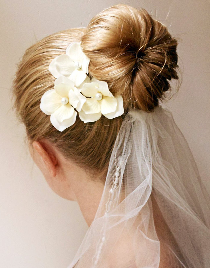 Coiffure de mariée avec un chignon