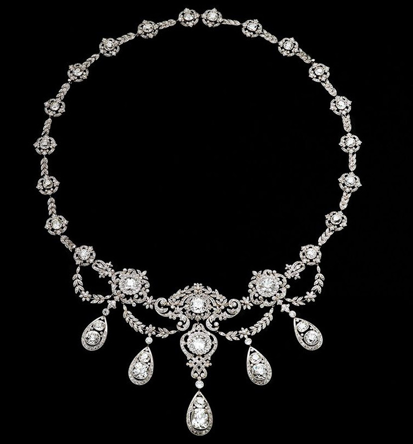 Collier avec diamants