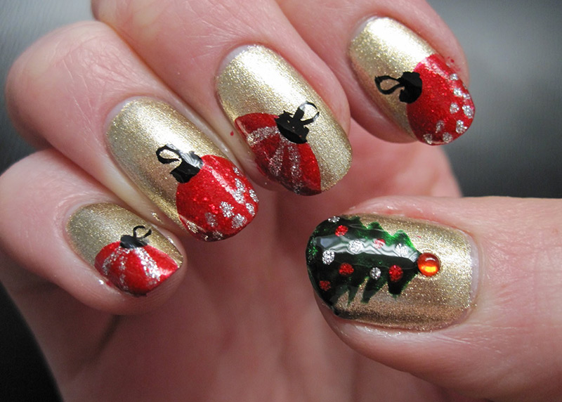 Manucure pour les dessins du Nouvel An