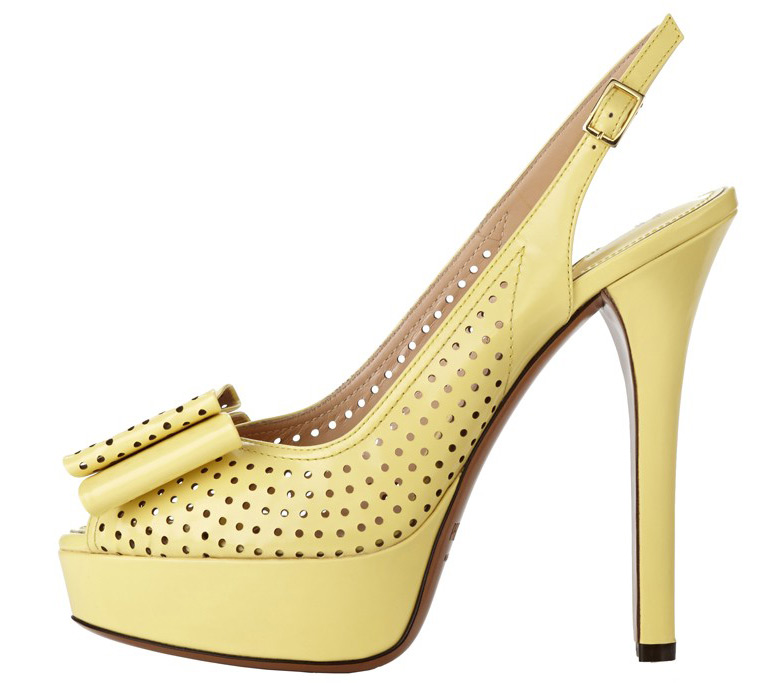 Chaussures à bout ouvert