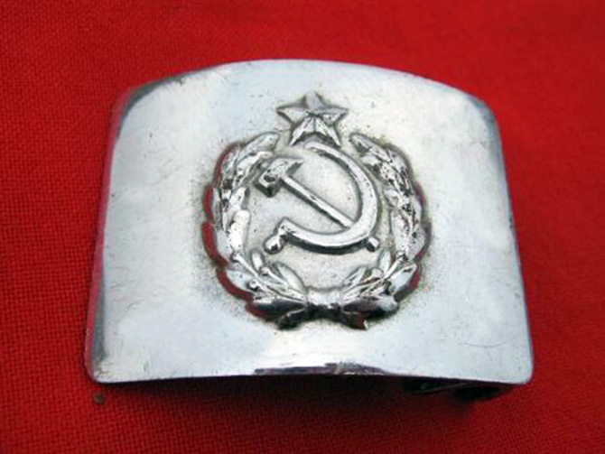 Ceintures et insignes de soldat