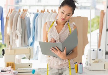 Comment démarrer une carrière dans l'industrie de la mode