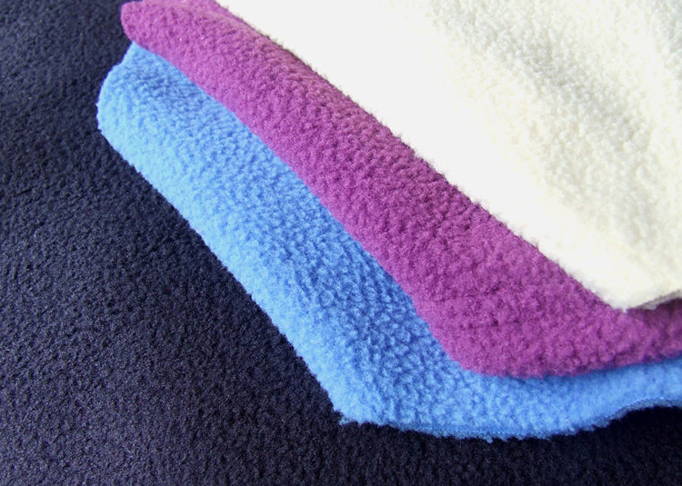 Polaire - l'histoire et les propriétés du tissu